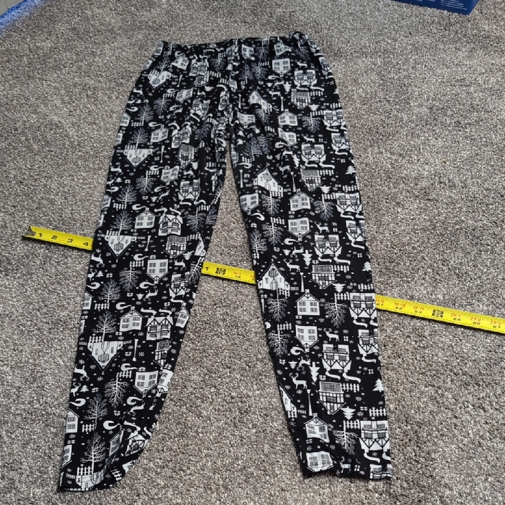 Black & White Printed Leggings - Women